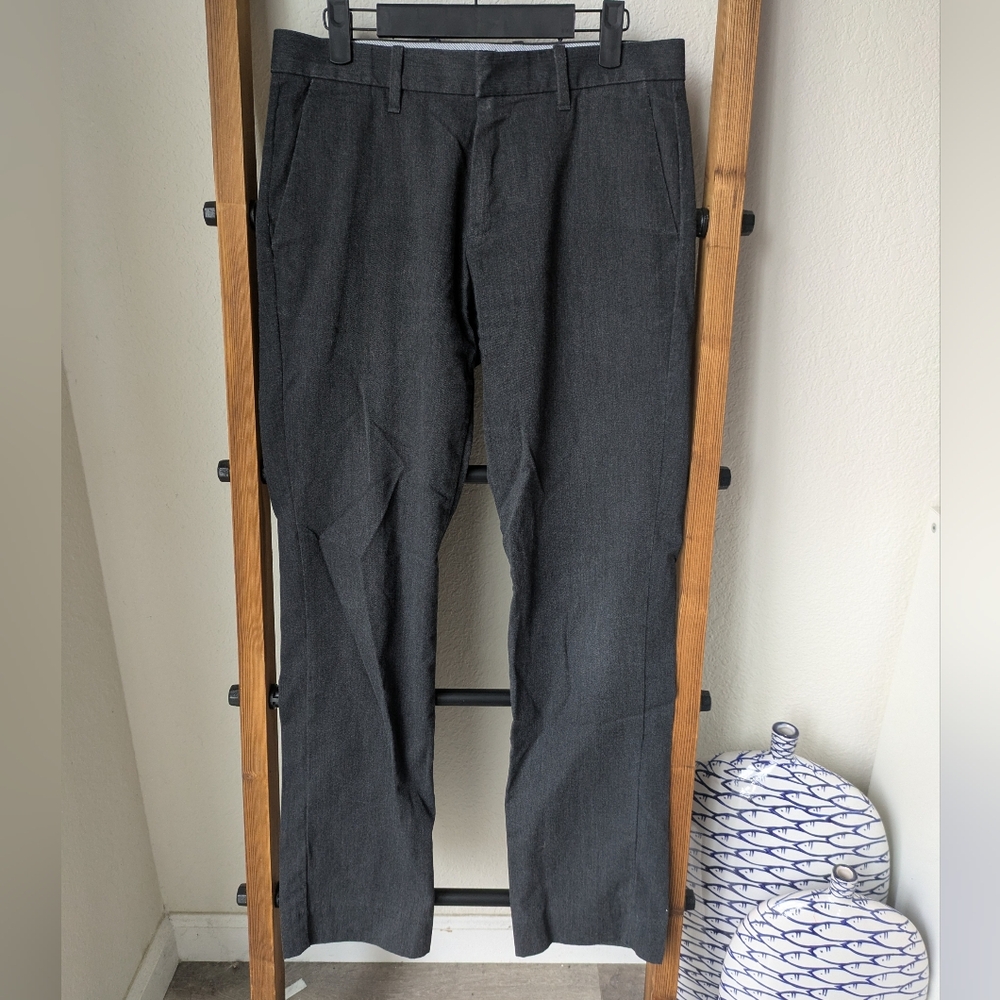 GapKHAKIS Men's Wrinkle Resistant Tailored Straight Pants - Size 29/30